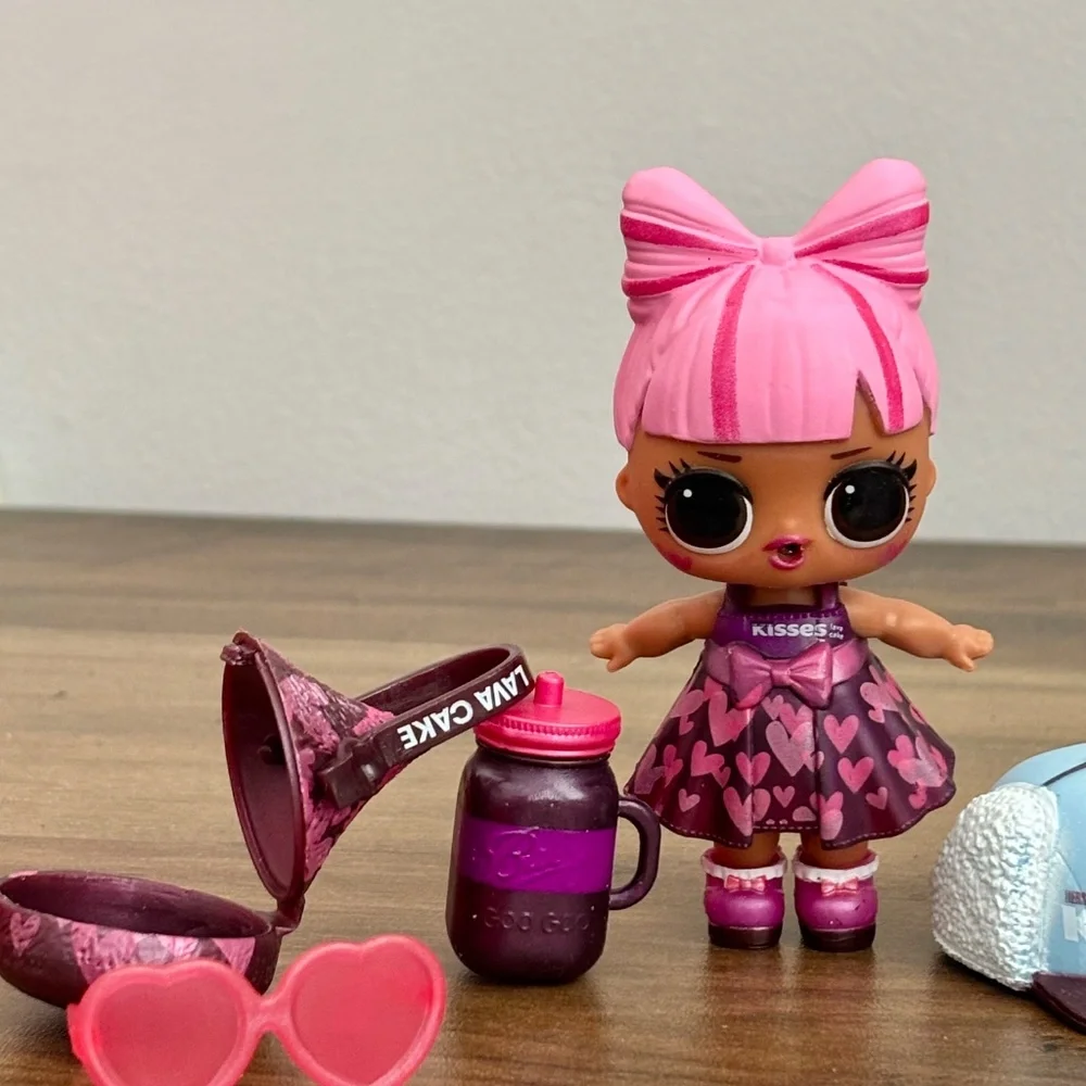 MGA Entertainment mini lot dolls